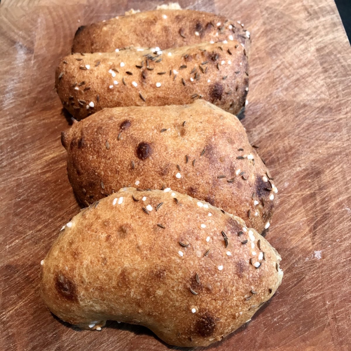 Dinkelseelen (Sauerteig Rezept) – 25.stunden.BROT