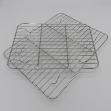 Laden Sie das Bild in den Galerie-Viewer, Auskühlgitter für Brote, Gebäck und Kuchen, Edelstahl, 2er Set - 25.stunden.BROT