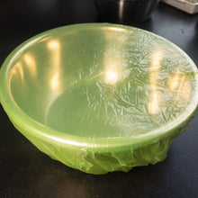 Laden Sie das Bild in den Galerie-Viewer, Plastikhauben bunt für Gärkorb/Simperl/Schüsseln und Teiggare, 6 Stück (in 3 Größen) - 25.stunden.BROT