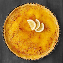 Laden Sie das Bild in den Galerie-Viewer, Schwere Tarteform mit losem Boden, antihaftbeschichtet - 25.stunden.BROT